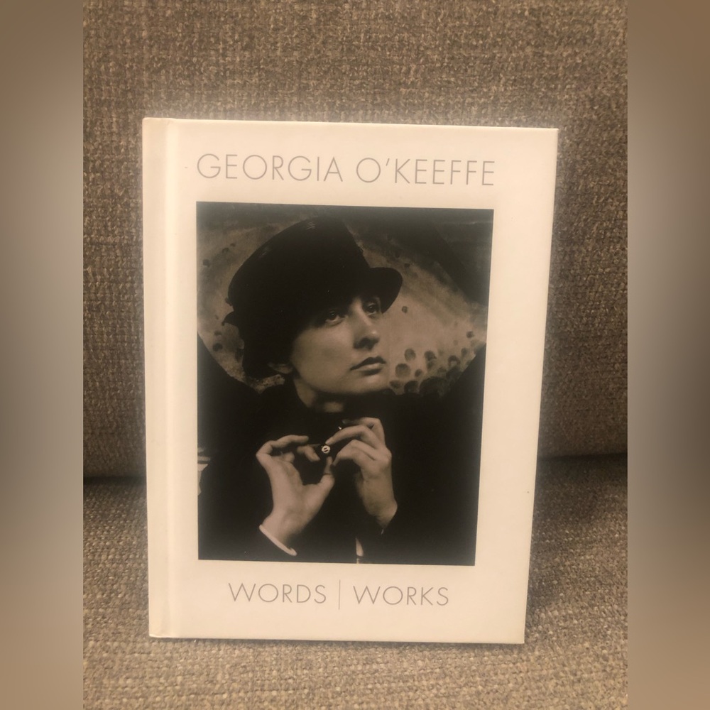 💕3/$19💕 Georgia O'Keefe Words Works Book